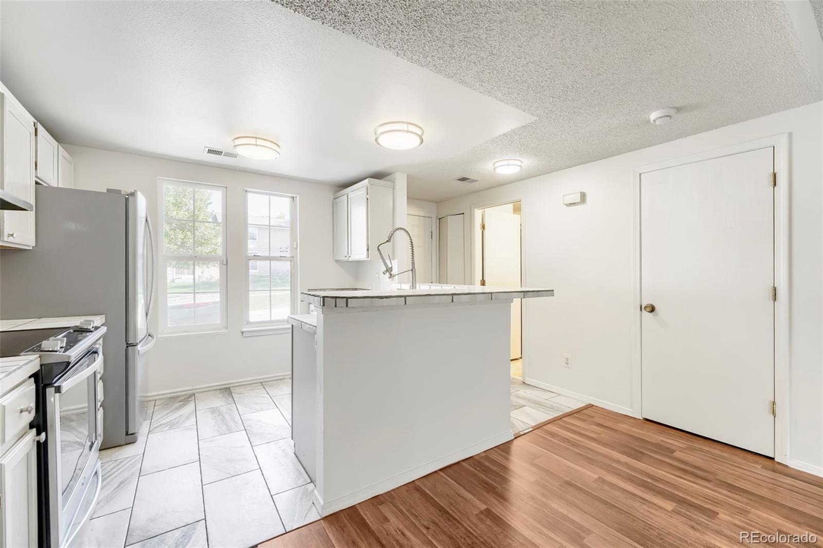 1543 S Ouray Cir #C, Aurora, CO 80017 photo