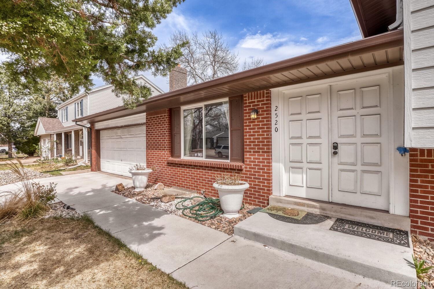 2520 S Fairplay Way, Aurora, CO 80014 photo