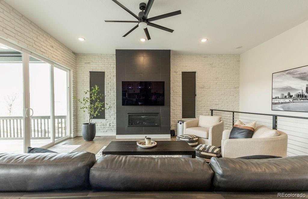 8677 Big Thompson St, Littleton, CO 80125 photo