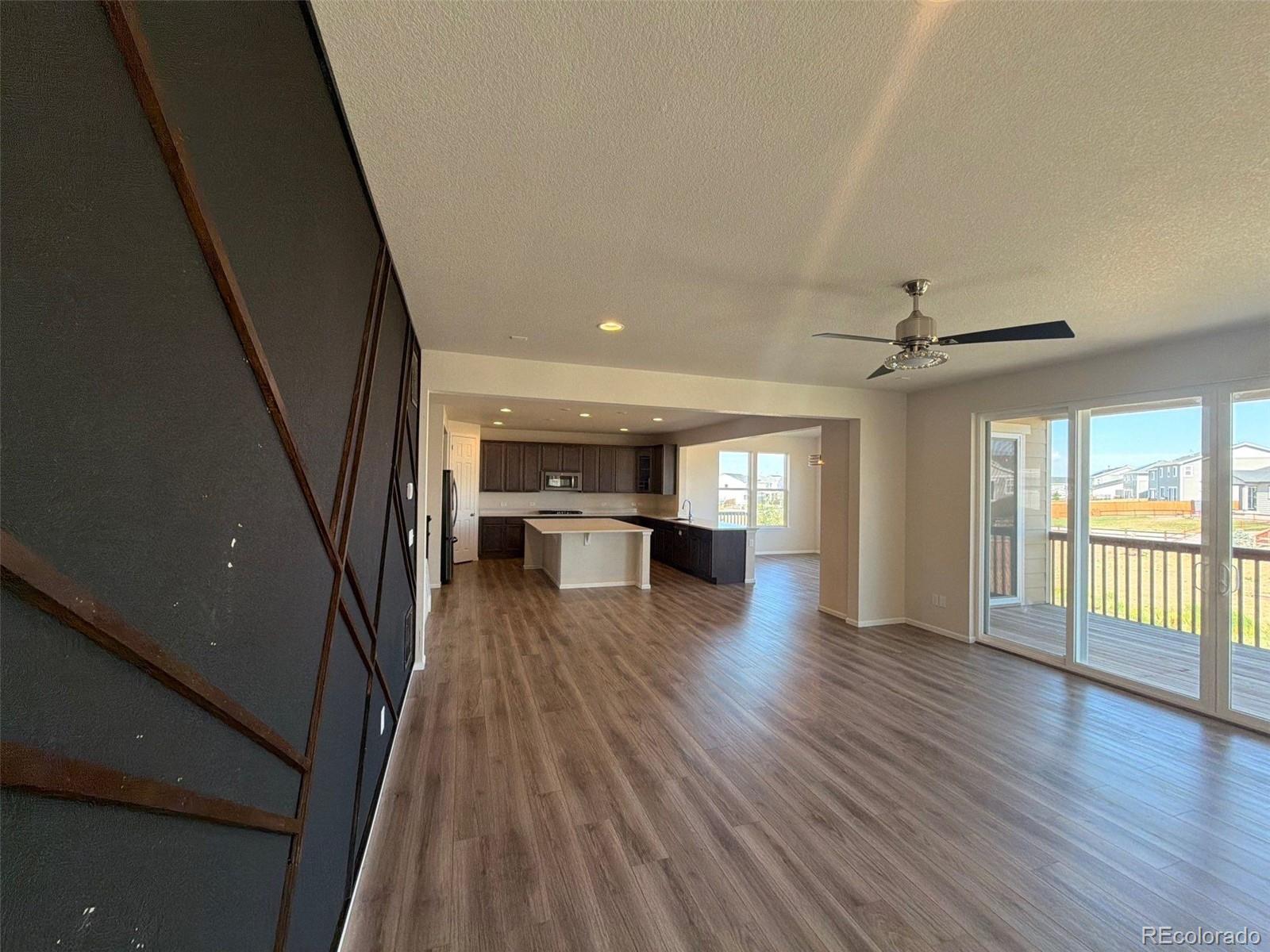 951 N Vandriver Way, Aurora, CO 80018 photo
