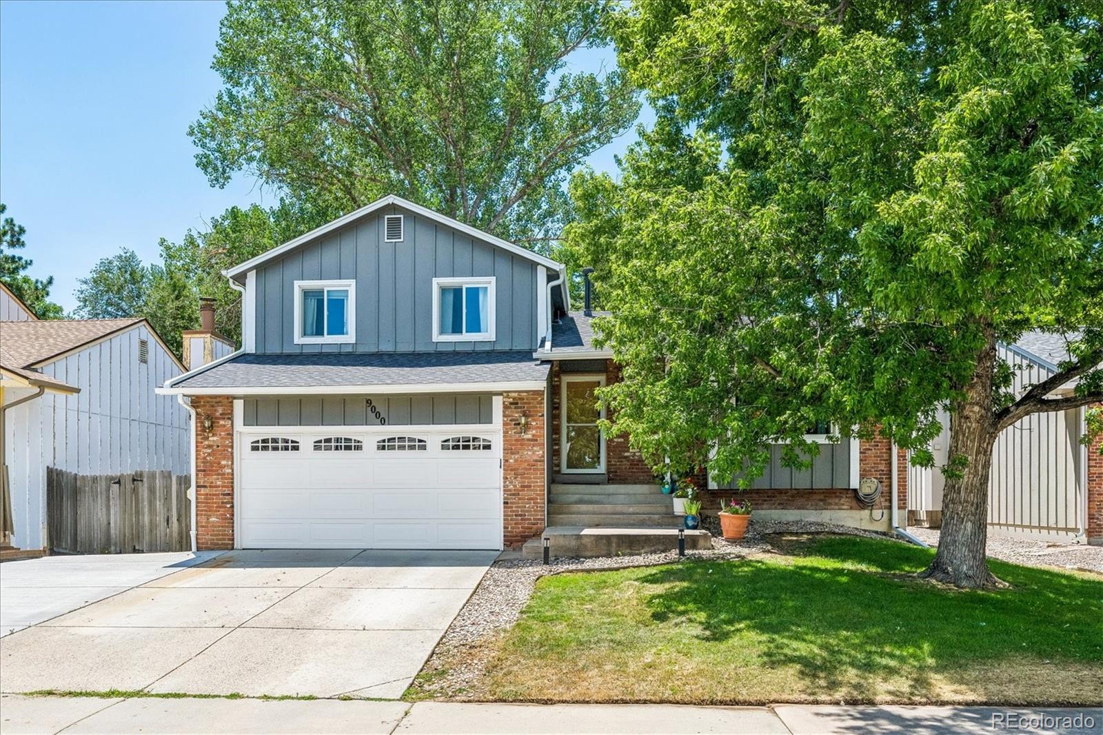 9000 W Tanforan Dr, Littleton, CO 80123 photo