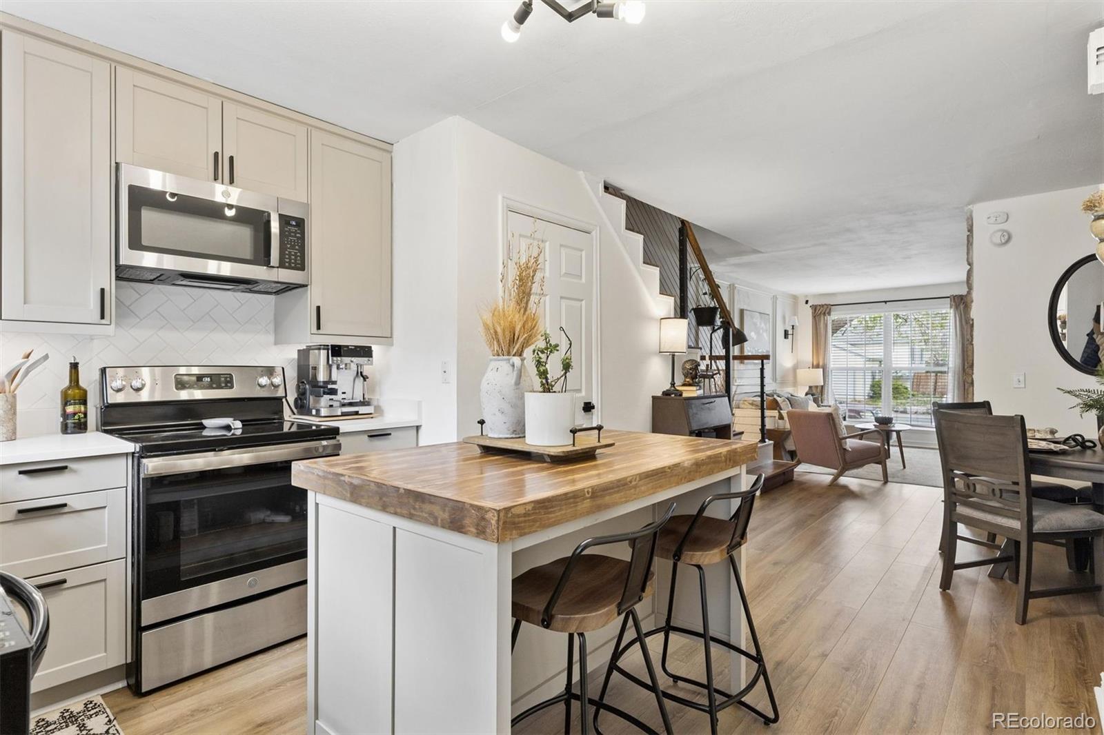 14201 E Hawaii Cir #B, Aurora, CO 80012 photo