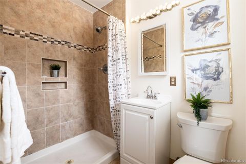 Single Family Residence in Centennial CO 6600 S Williams Circle 19.jpg