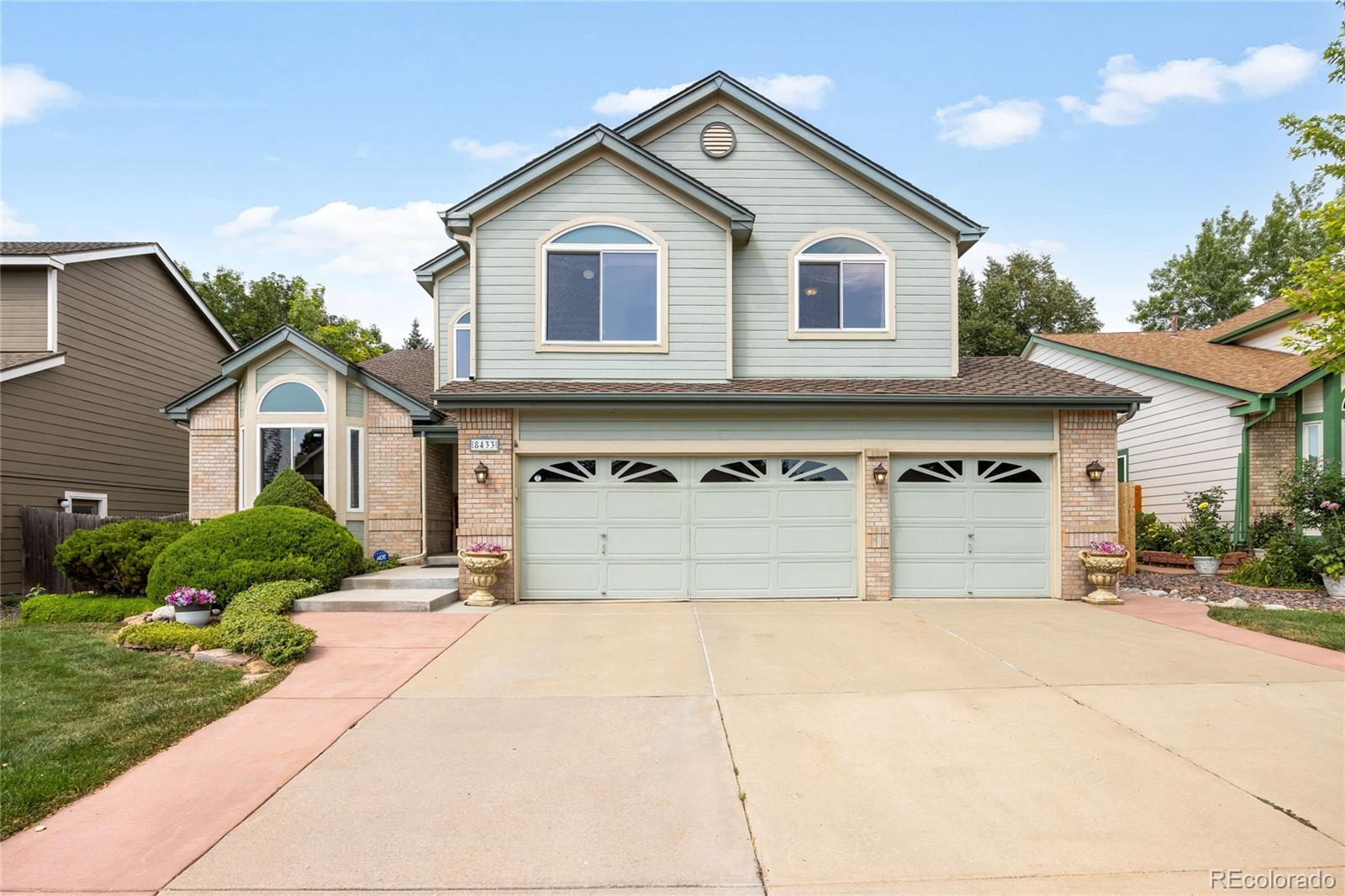 8433 Owens Ct, Arvada, CO 80005 photo