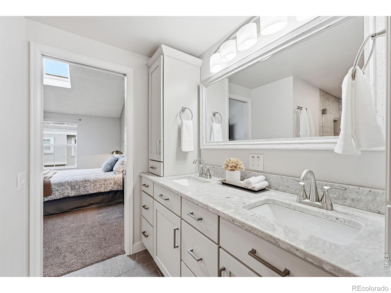 2892 W Long Cir #G, Littleton, CO 80120 photo