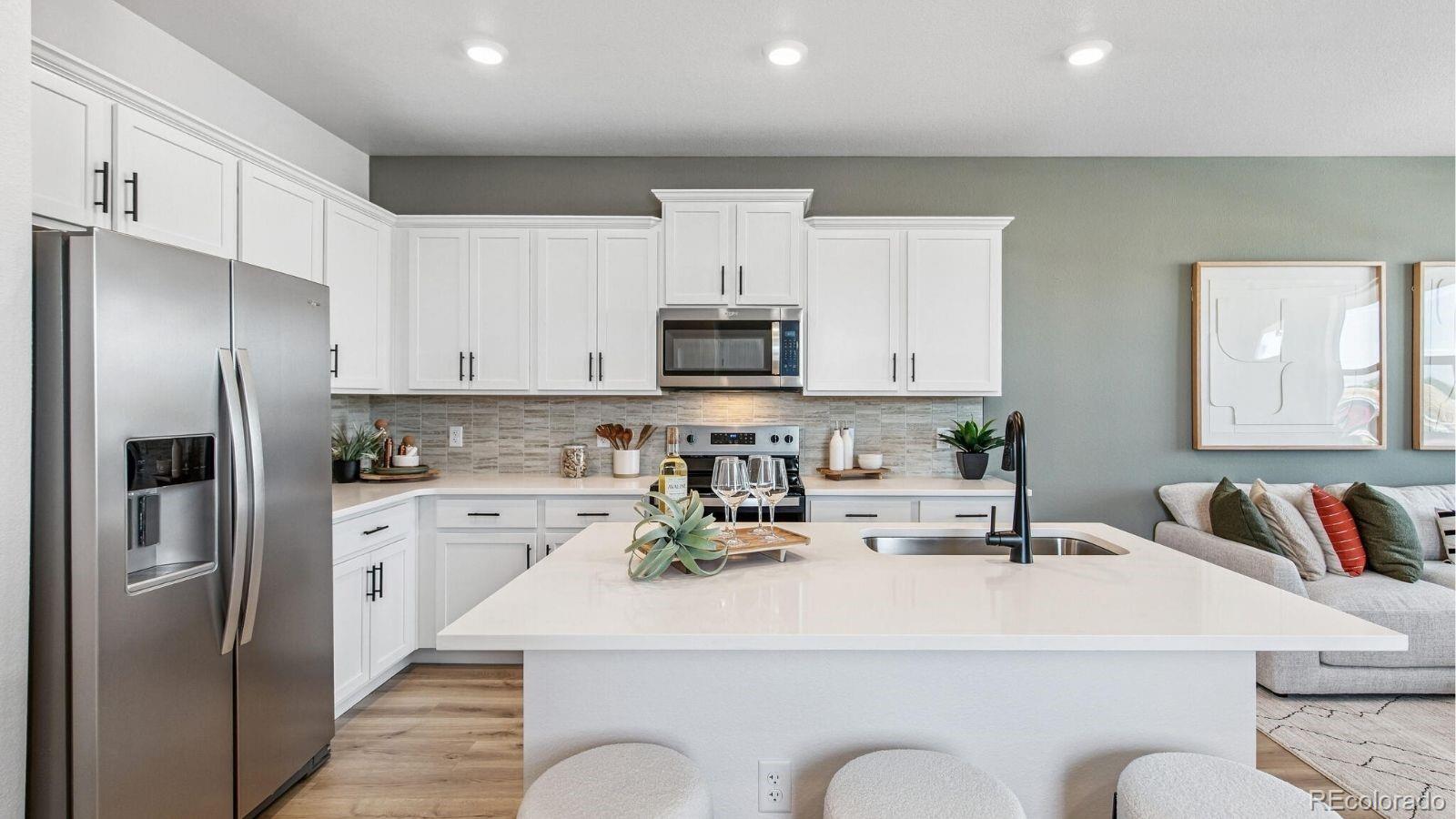 1418 S Boston Ct, Denver, CO 80247 photo