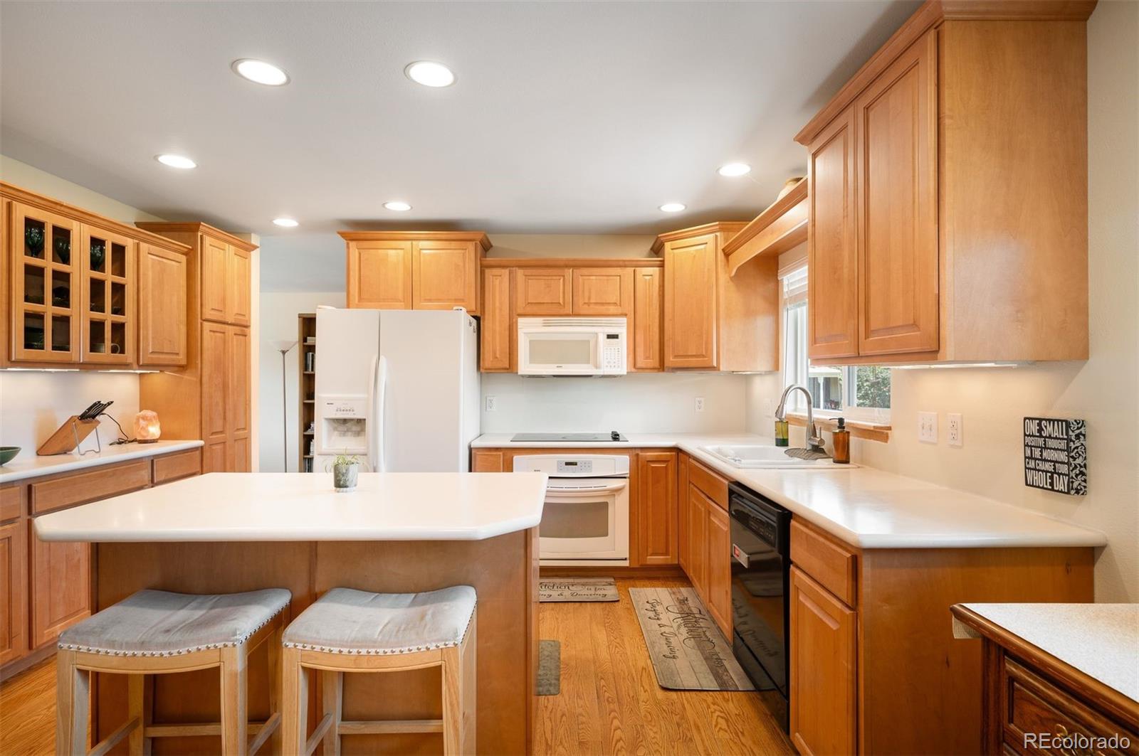 2220 S Beech Ct, Denver, CO 80228 photo