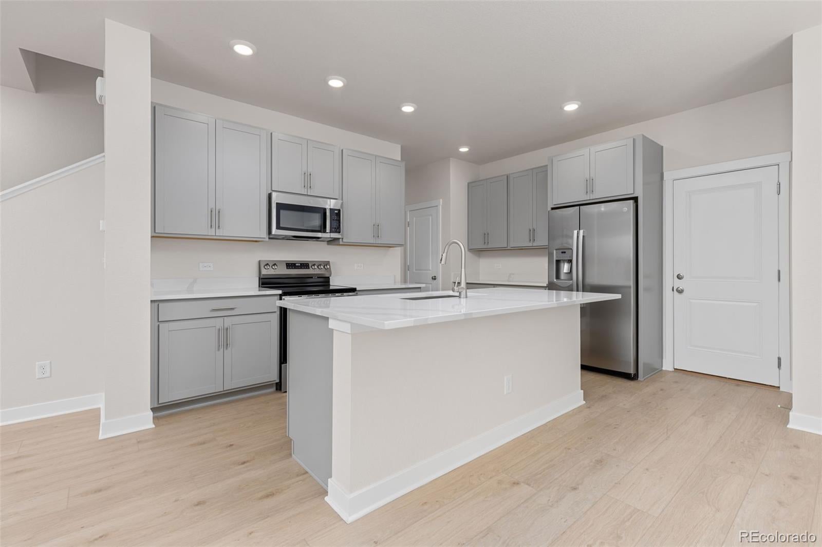 772 N Bently St, Watkins, CO 80137 photo