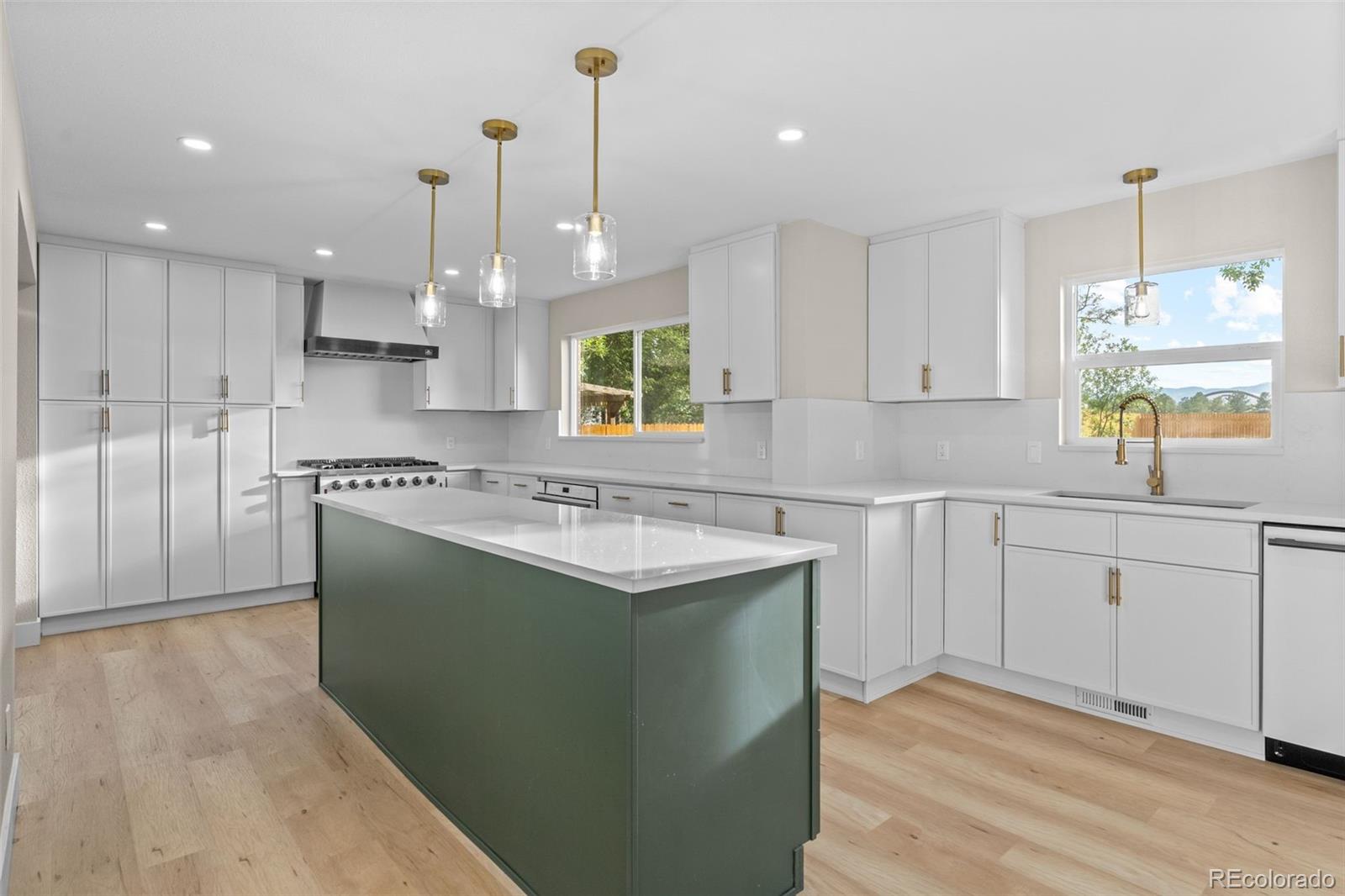 2099 S Hoyt Way, Denver, CO 80227 photo