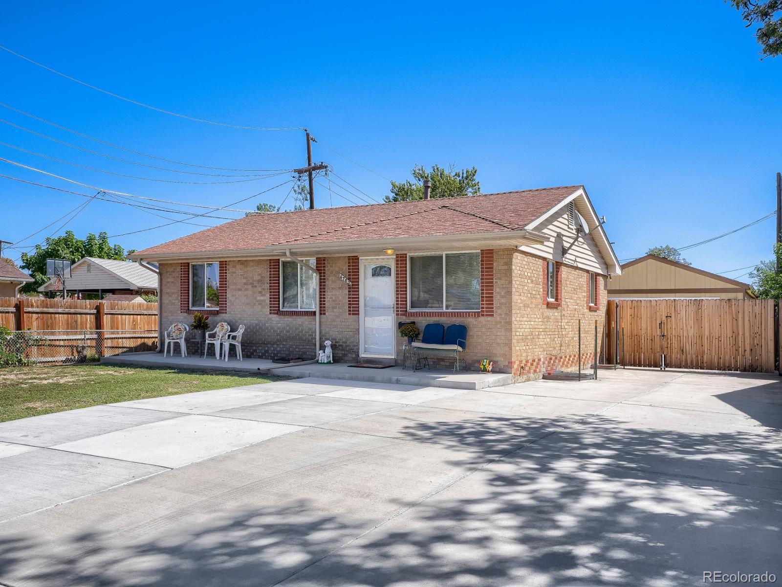 6780 Kearney St, Commerce City, CO 80022 photo