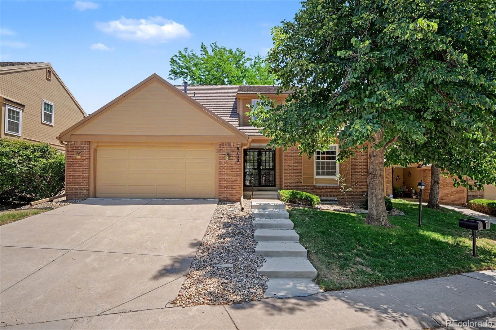6130 Briarwood Cir, Englewood, CO 80112