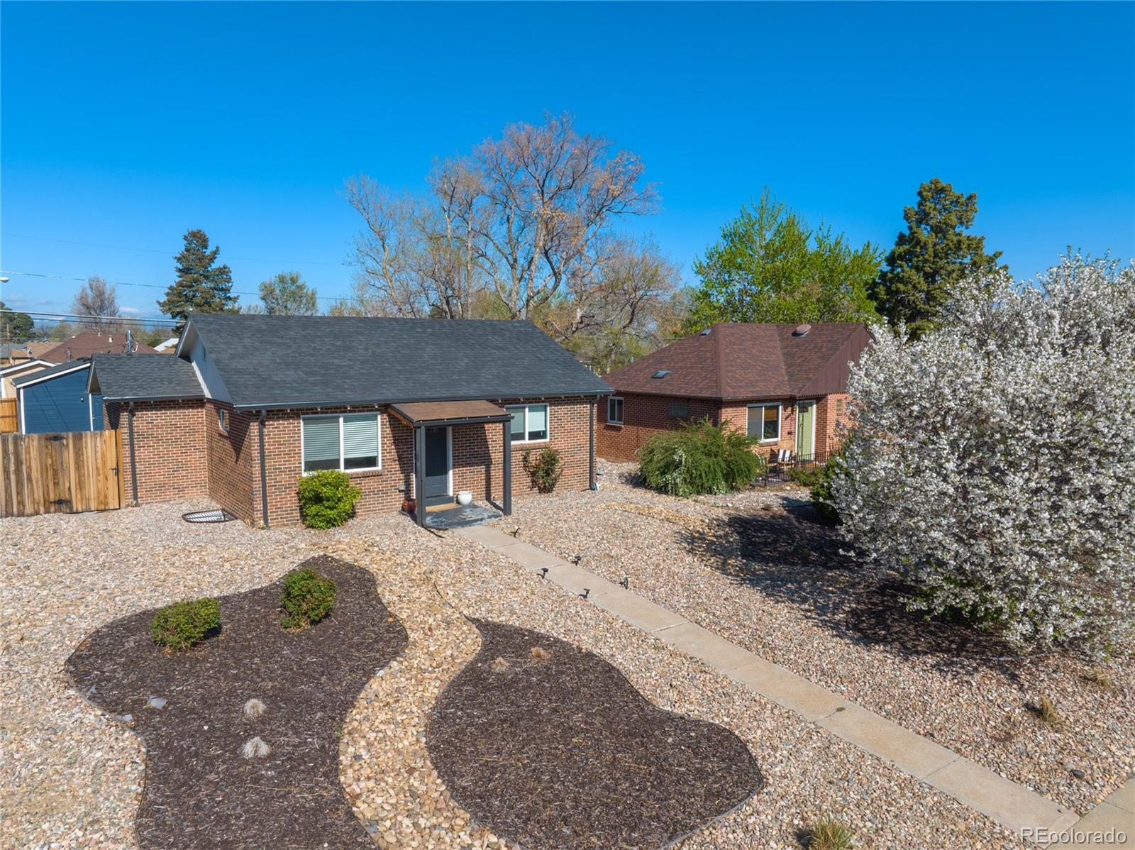 3011 Oneida St, Denver, CO 80207 photo
