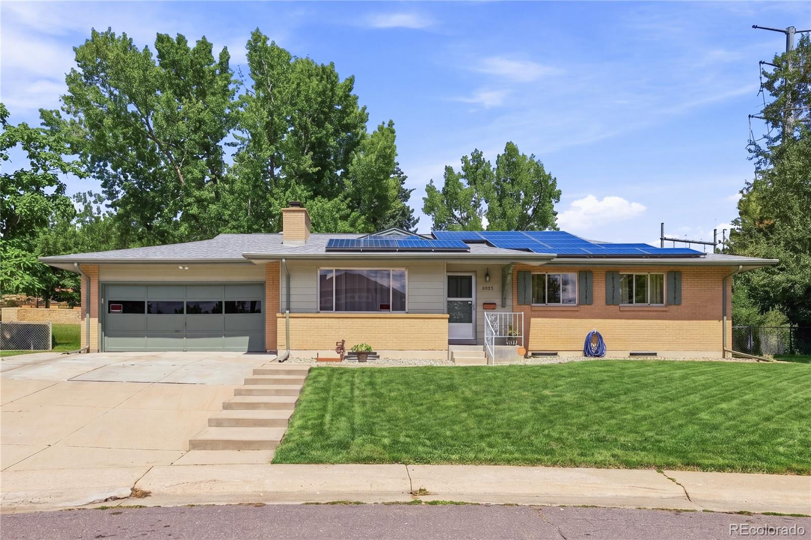 8035 E Jefferson Pl, Denver, CO 80237 photo