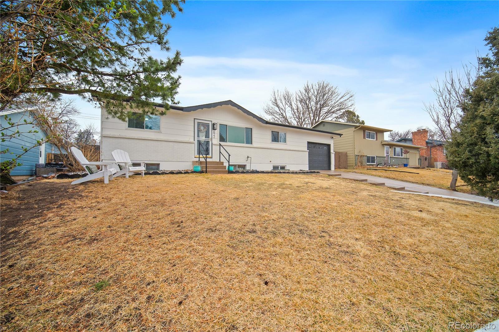 622 Paradise Ln, Colorado Springs, CO 80904 photo
