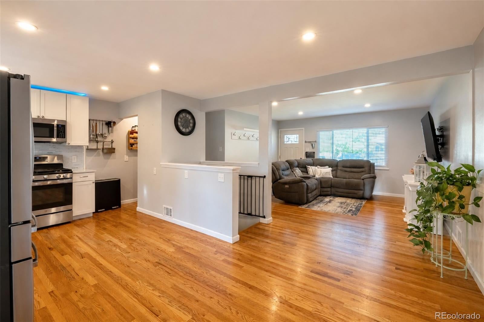 6696 Newcombe St, Arvada, CO 80004 photo