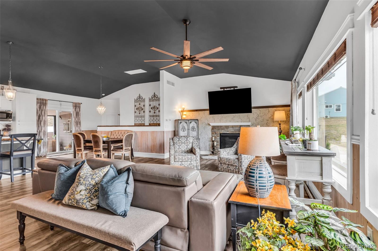 10380 Coyote Ln, Rye, CO 81069 photo
