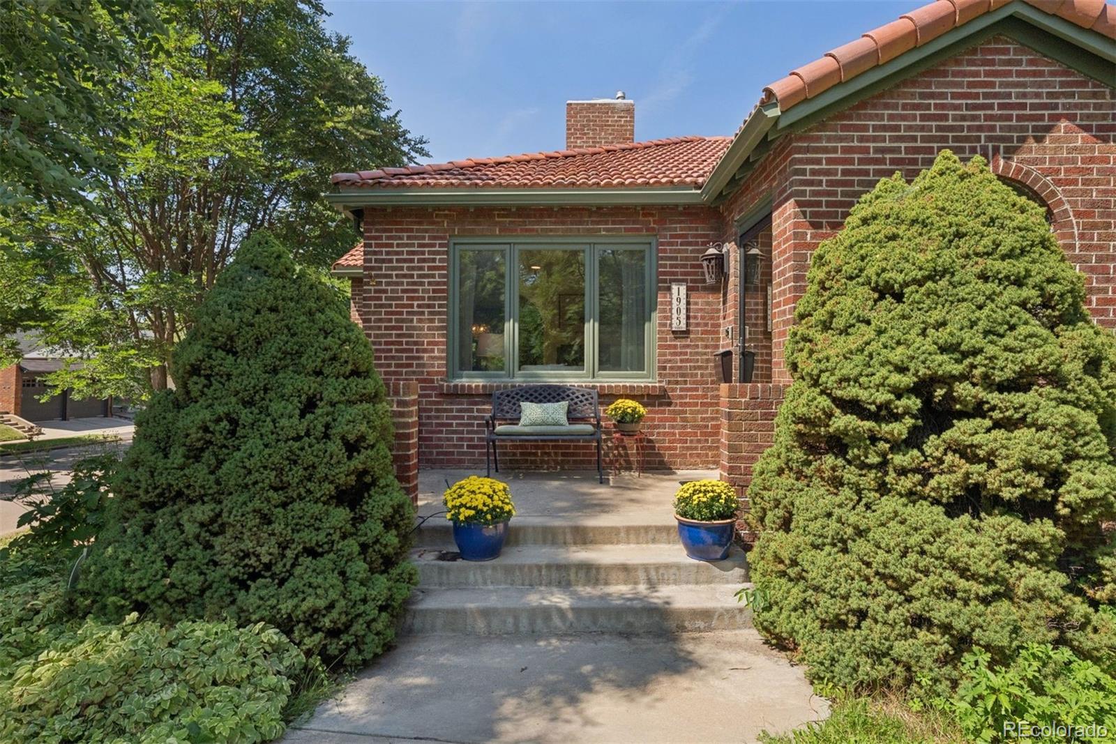 1905 Jasmine St, Denver, CO 80220 photo