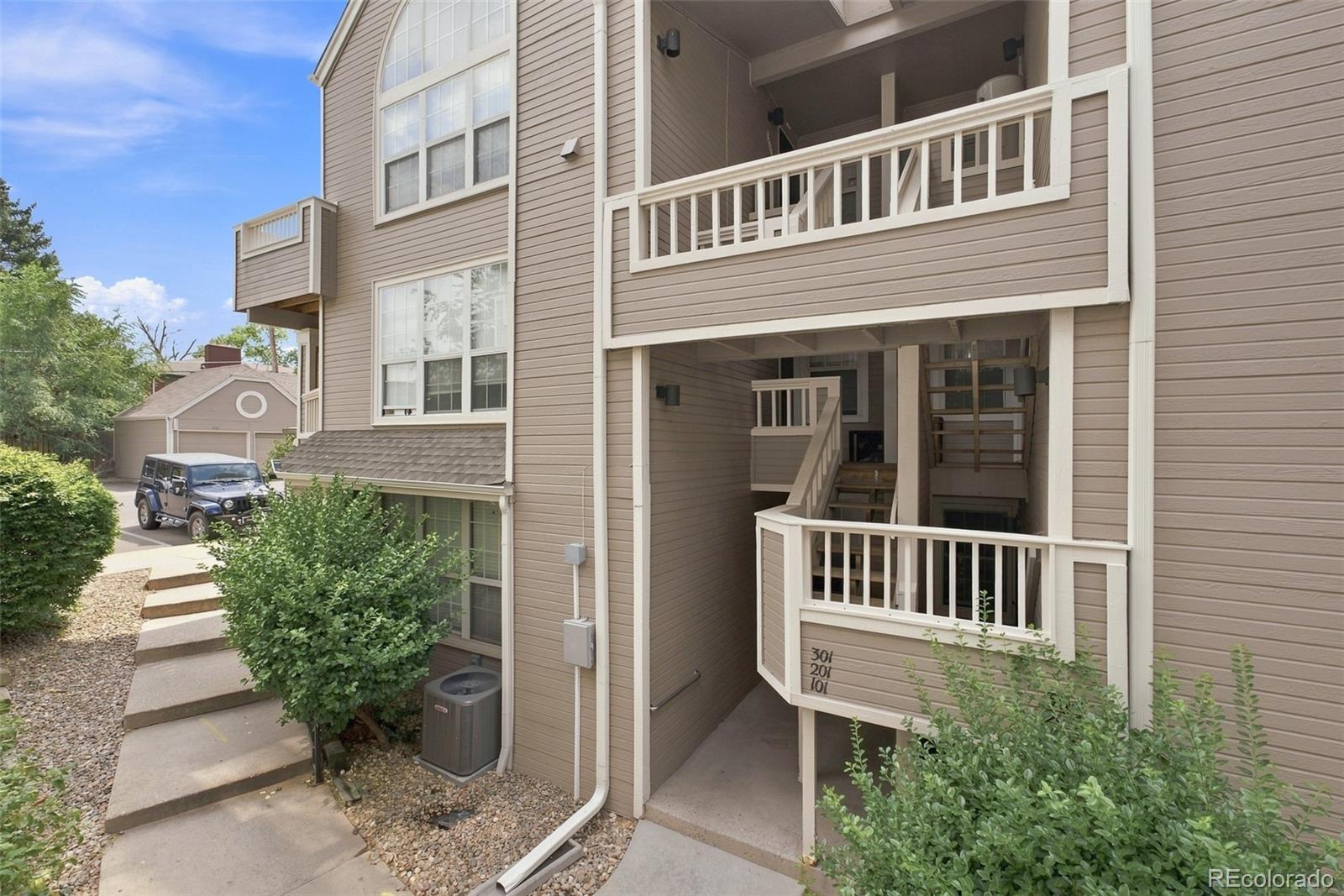5715 Atlantic Pl, Denver, CO 80227