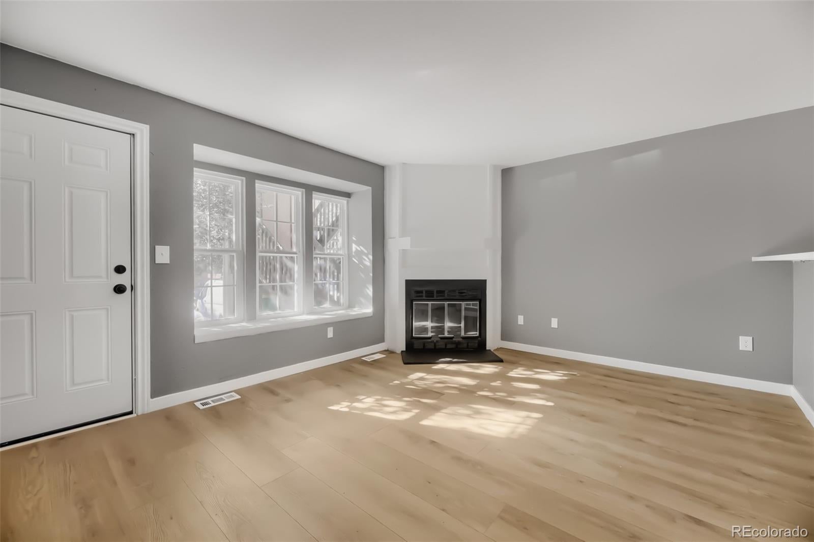 1254 S Flower Cir #C, Denver, CO 80232 photo