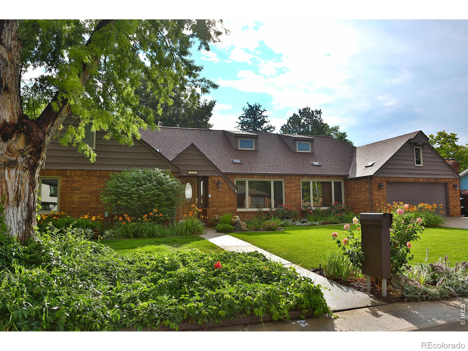 1370 Bellaire St, Broomfield, CO 80020 photo