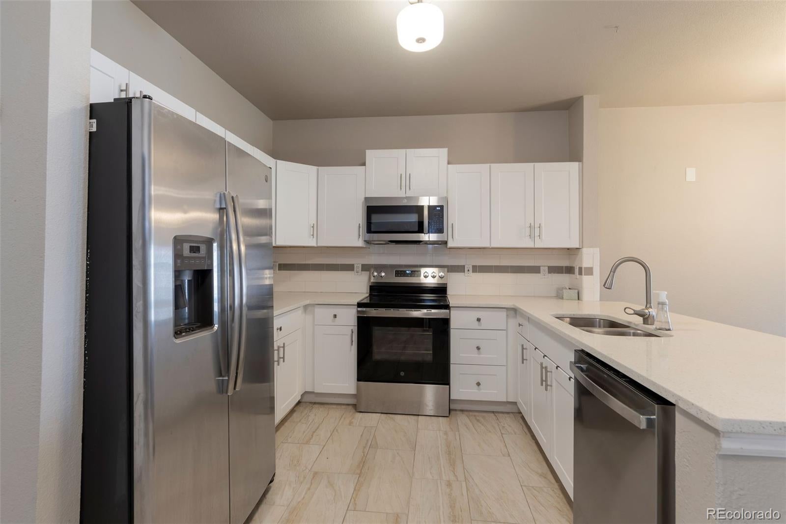 2521 S Bahama Cir #B, Aurora, CO 80013 photo