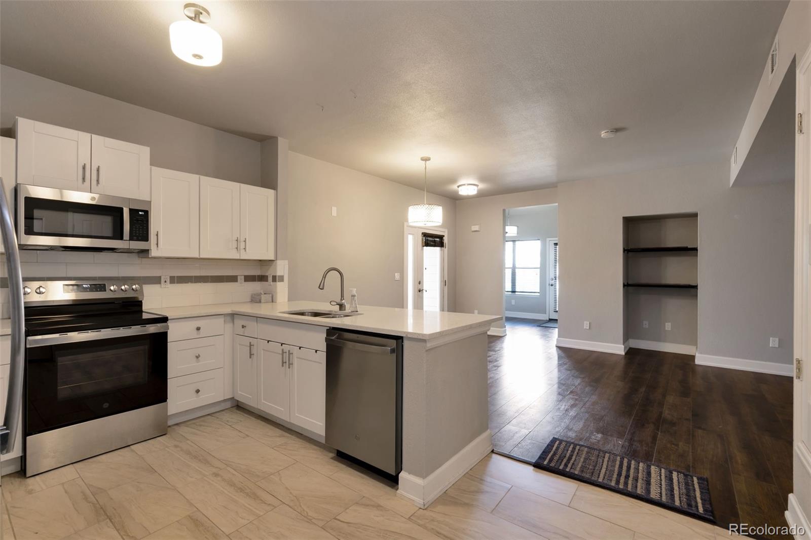 2521 S Bahama Cir #B, Aurora, CO 80013 photo