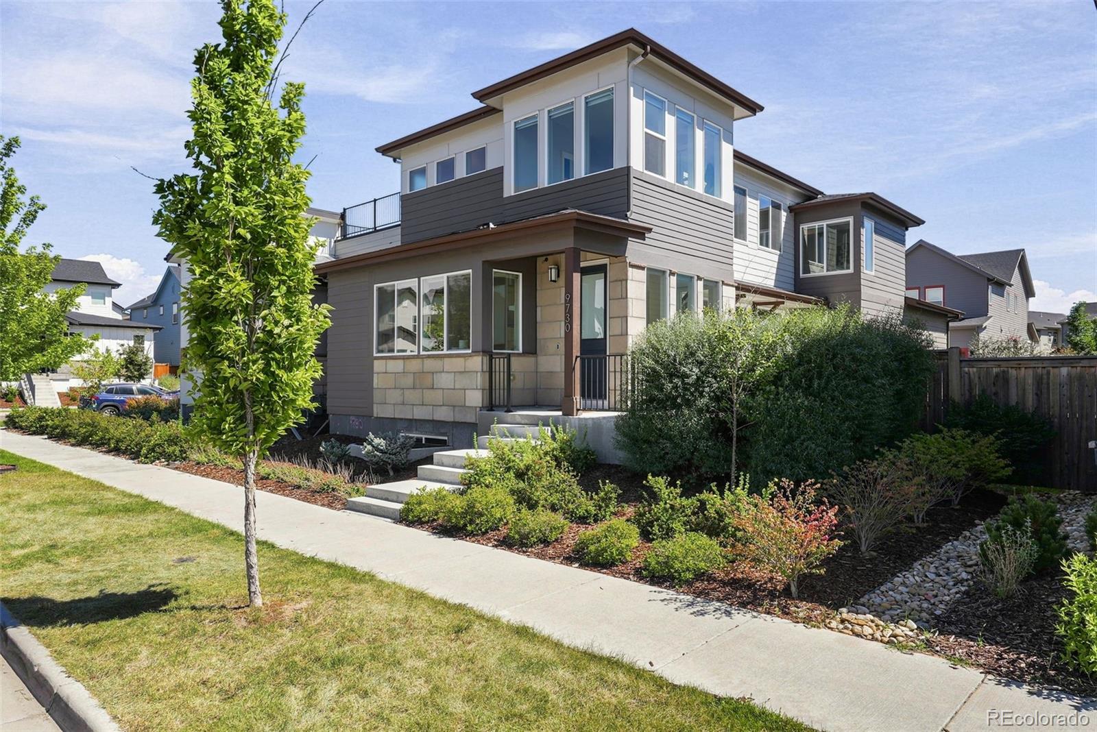 9730 E 61 Pl, Denver, CO 80238 photo