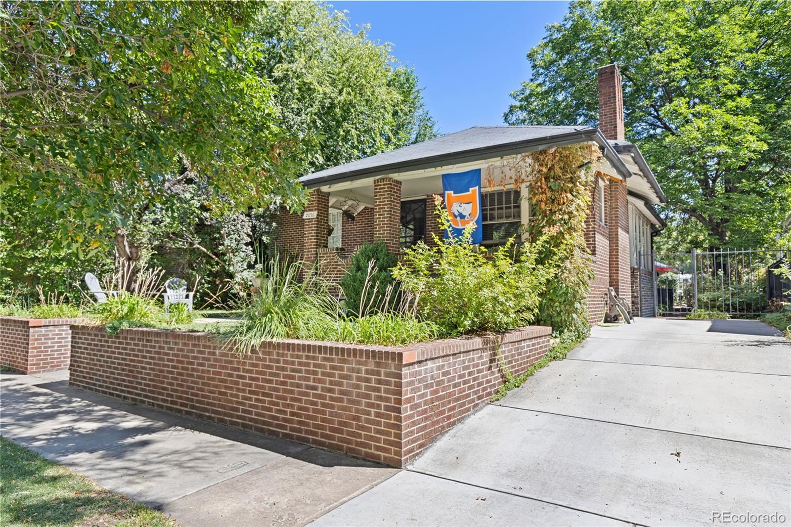 2056 Forest, Denver, CO 80207 photo