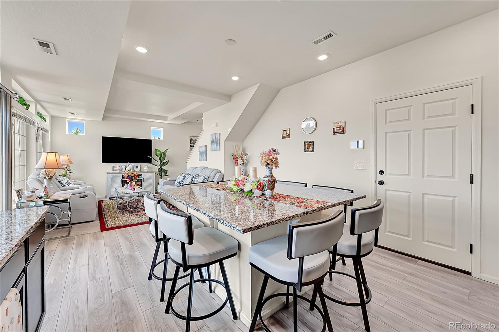 10096 Zeno St, Commerce City, CO 80022 photo