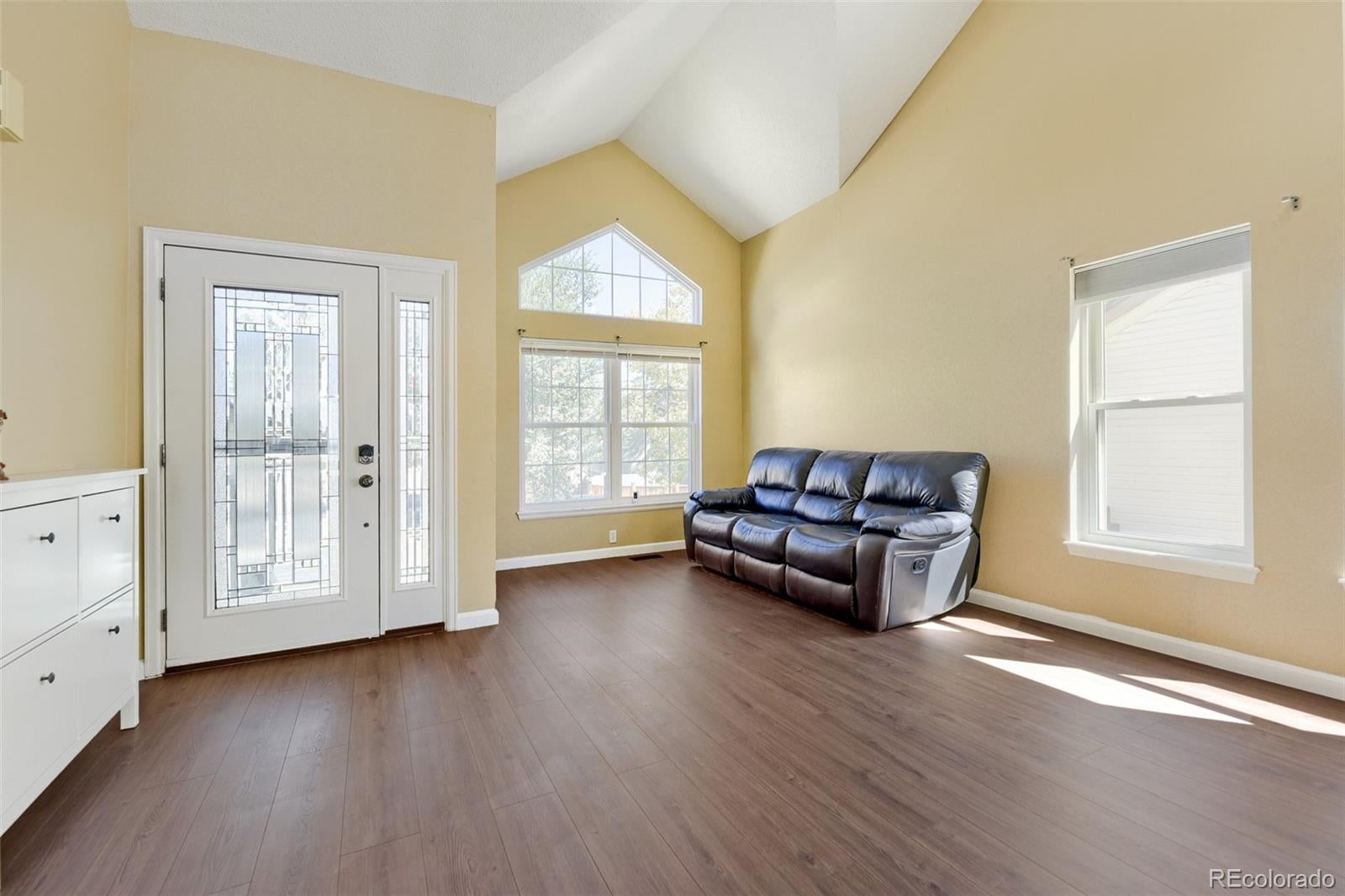 8274 S Ogden Cir, Littleton, CO 80122 photo