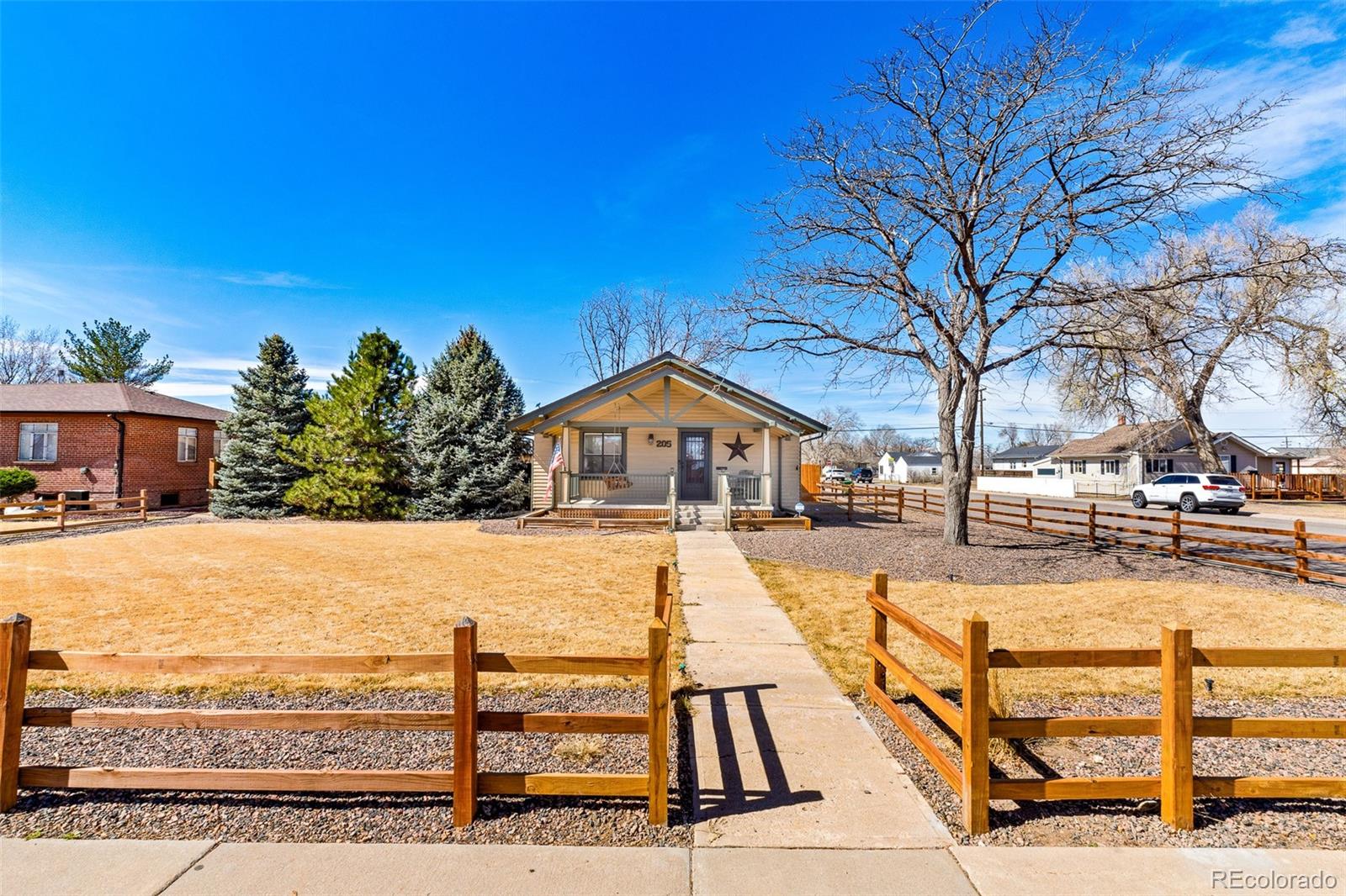 205 S 10 Ave, Brighton, CO 80601 photo