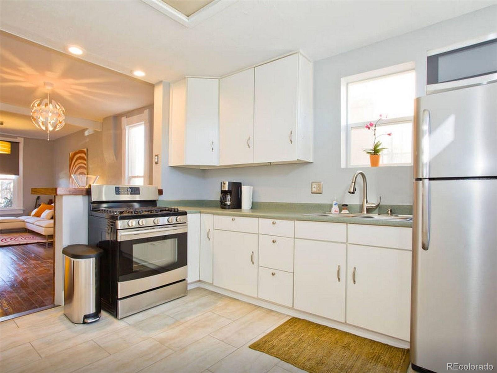 664 Inca St, Denver, CO 80204 photo