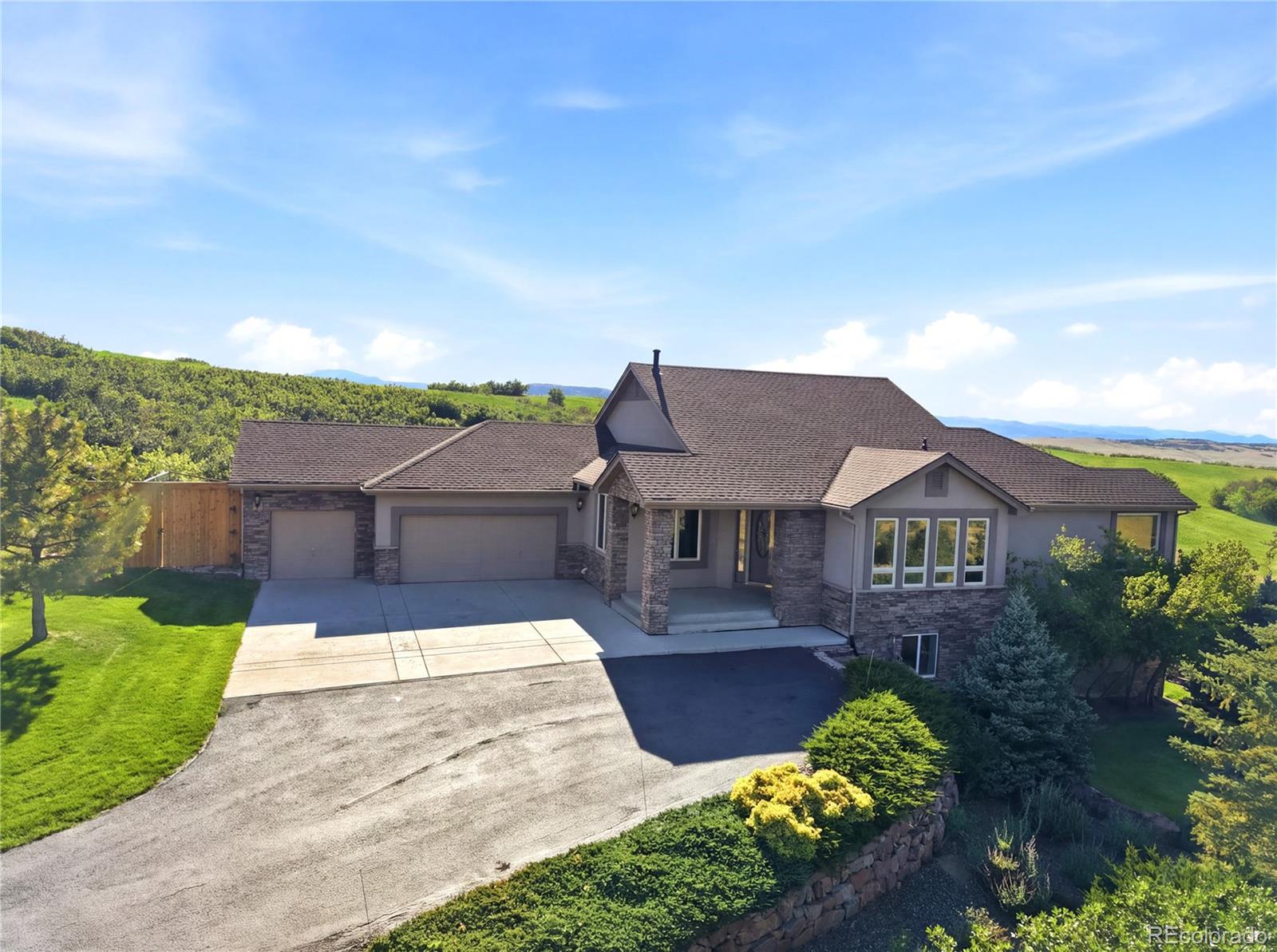 4367 Tallyrand Cir, Castle Rock, CO 80104 photo