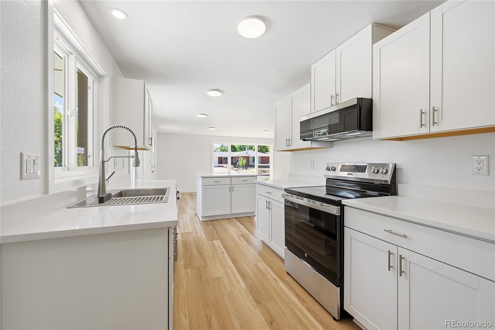 350 Jade St, Broomfield, CO 80020 photo