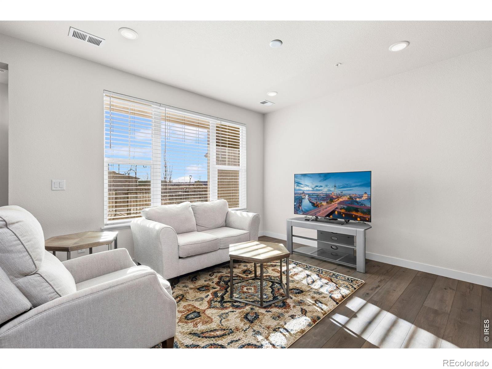 330 High Point Dr #103, Longmont, CO 80504 photo