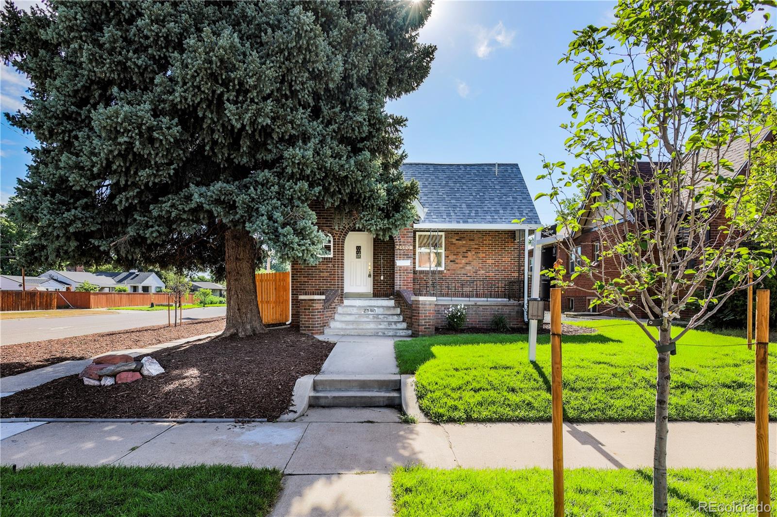 2590 Grape St, Denver, CO 80207 photo
