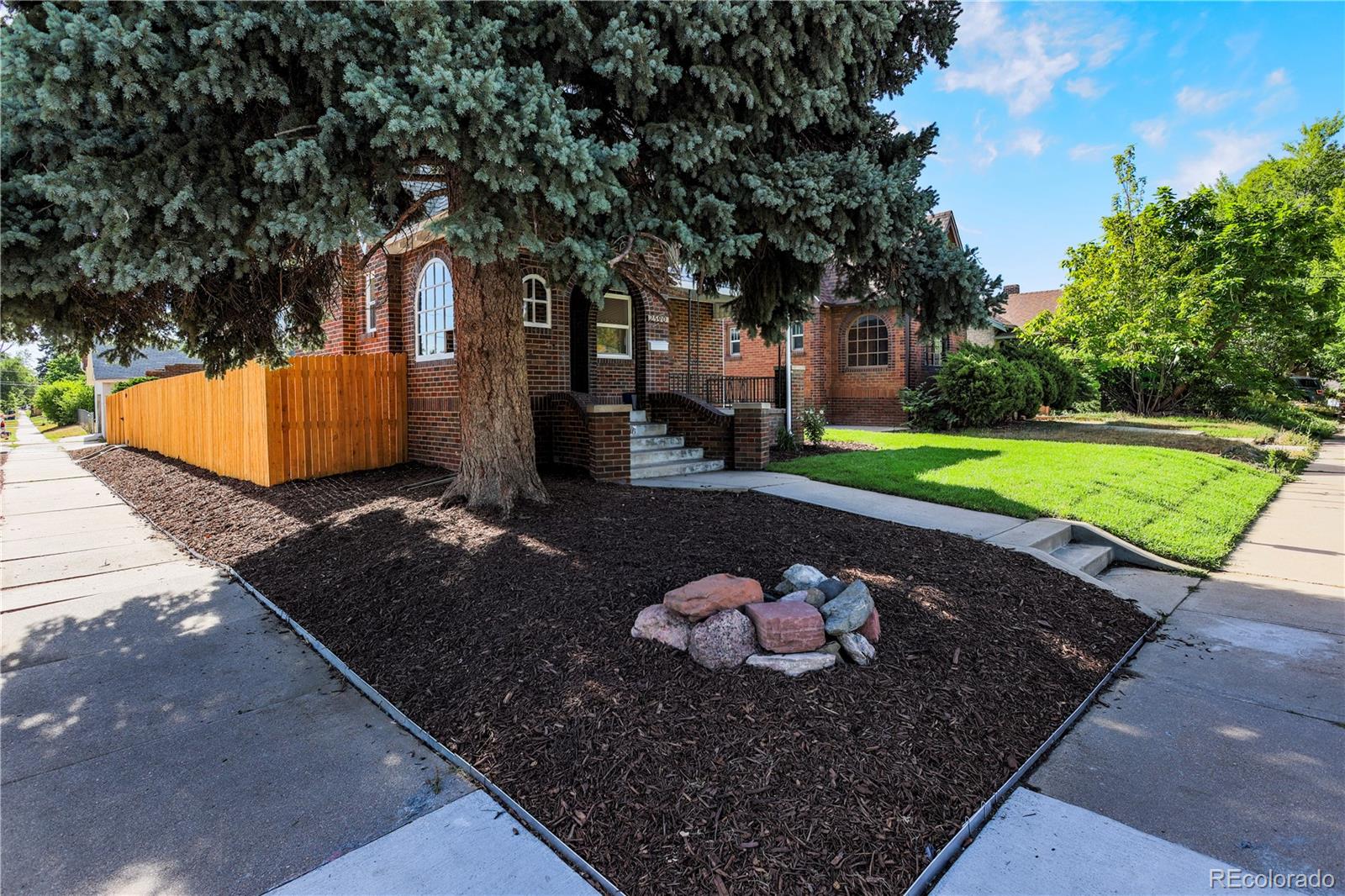 2590 Grape St, Denver, CO 80207 photo