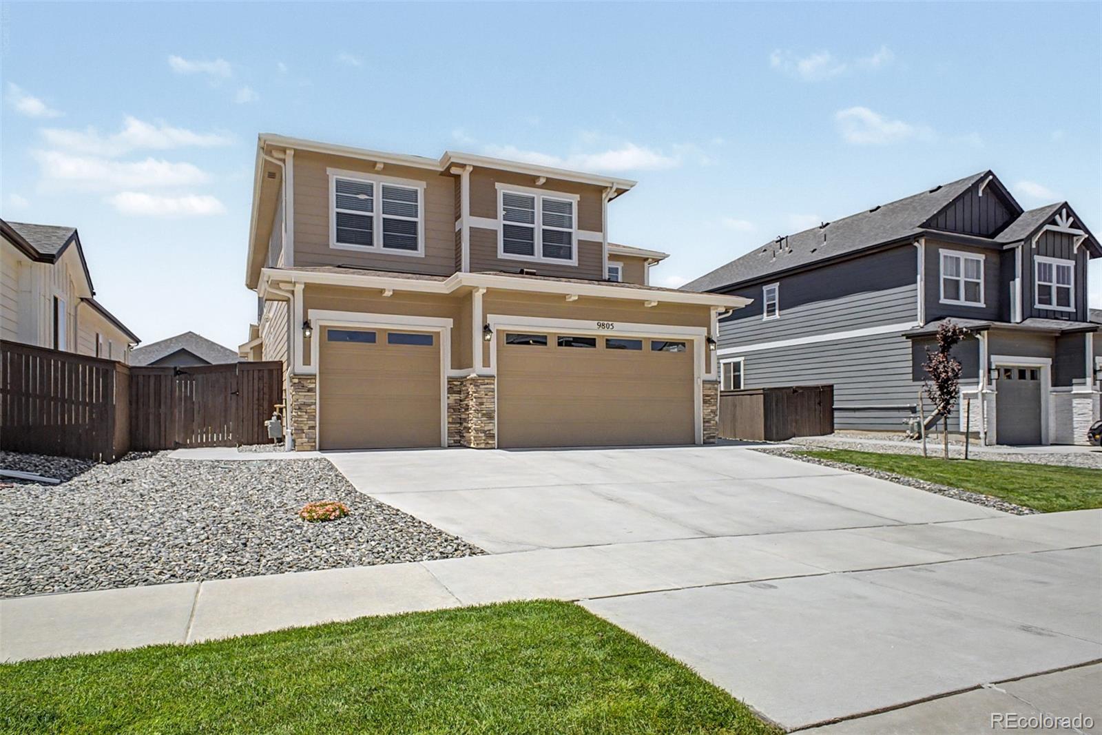 9805 Ceylon Ct, Commerce City, CO 80022 photo