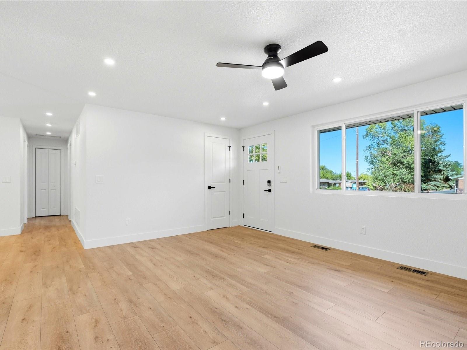 5663 Jellison St, Arvada, CO 80002 photo