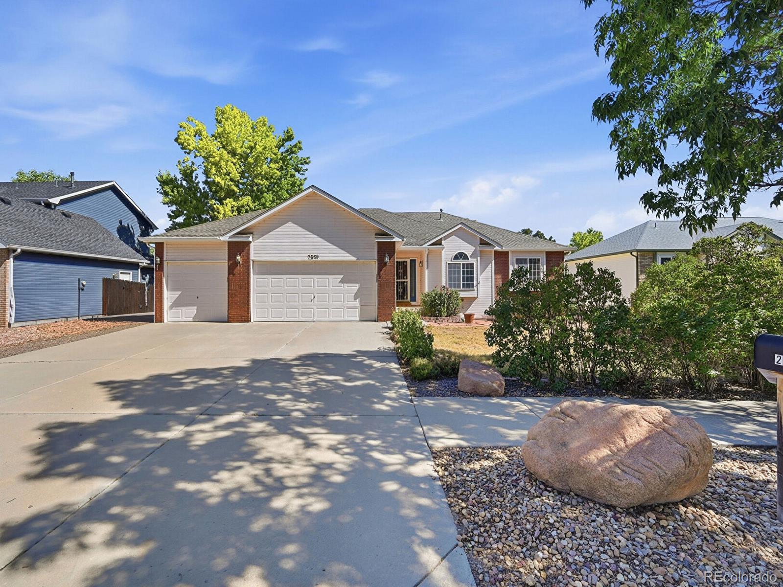 2559 Jarett Dr, Mead, CO 80542 photo