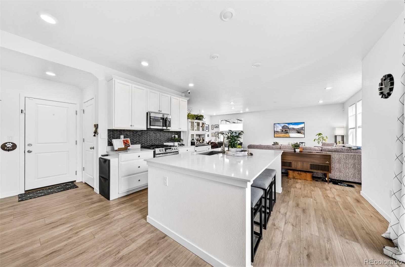 10244 Ursula Ct, Commerce City, CO 80022 photo
