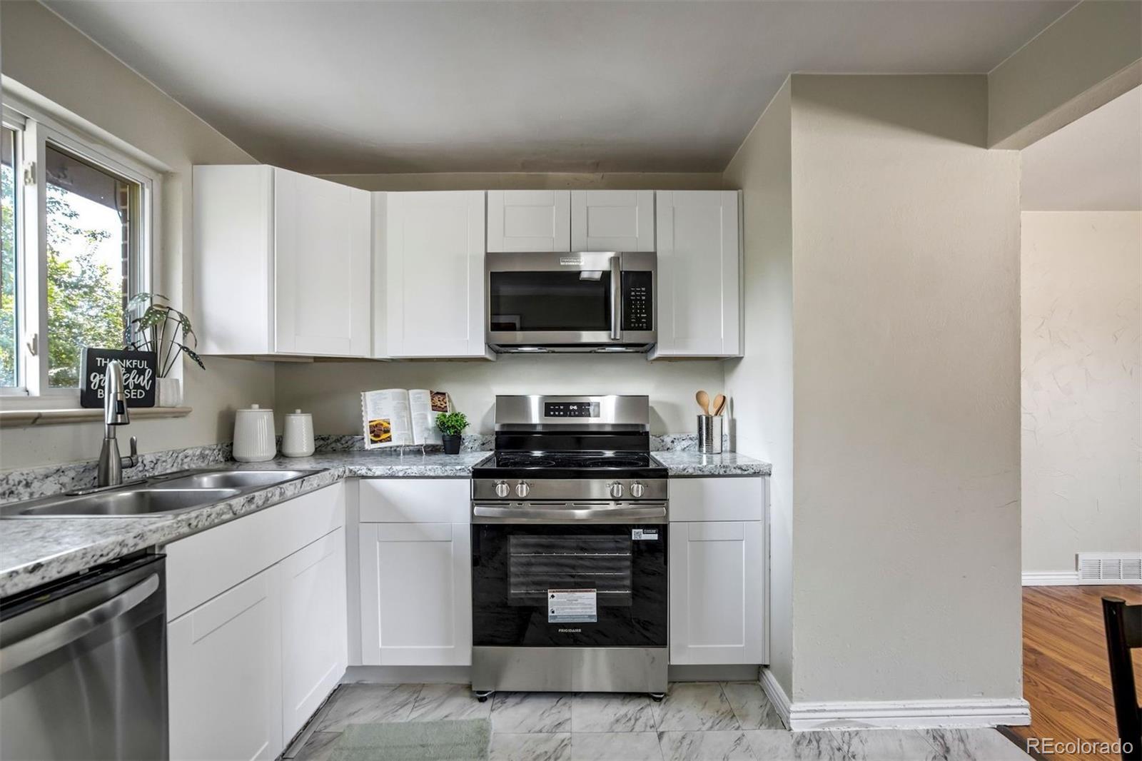 65 S Roosevelt St, Colorado Springs, CO 80910 photo
