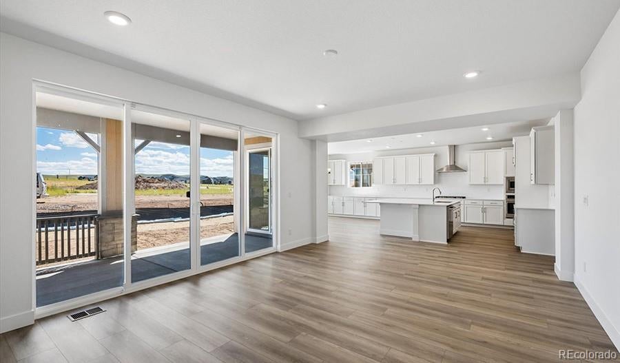 8514 Piedra River St, Littleton, CO 80125 photo