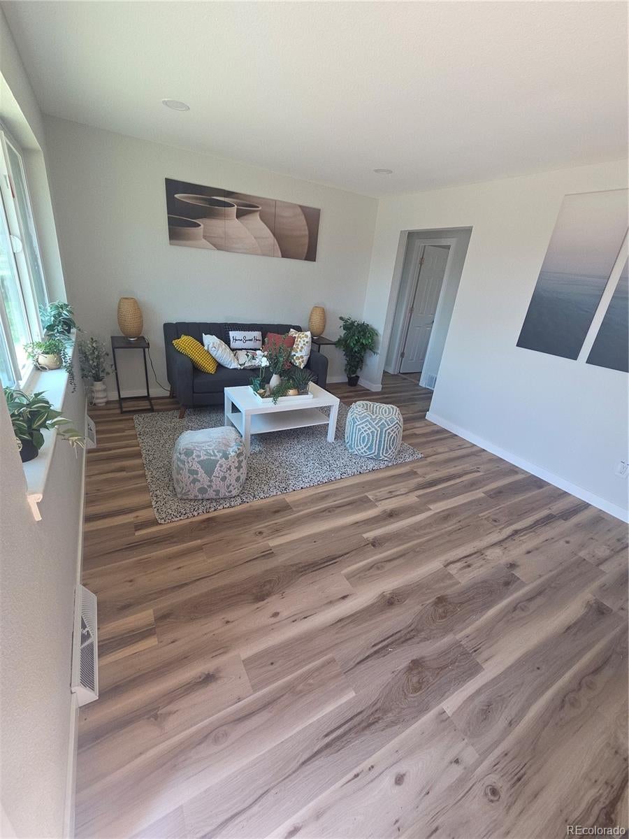 9241 Aspen Dr, Thornton, CO 80229 photo