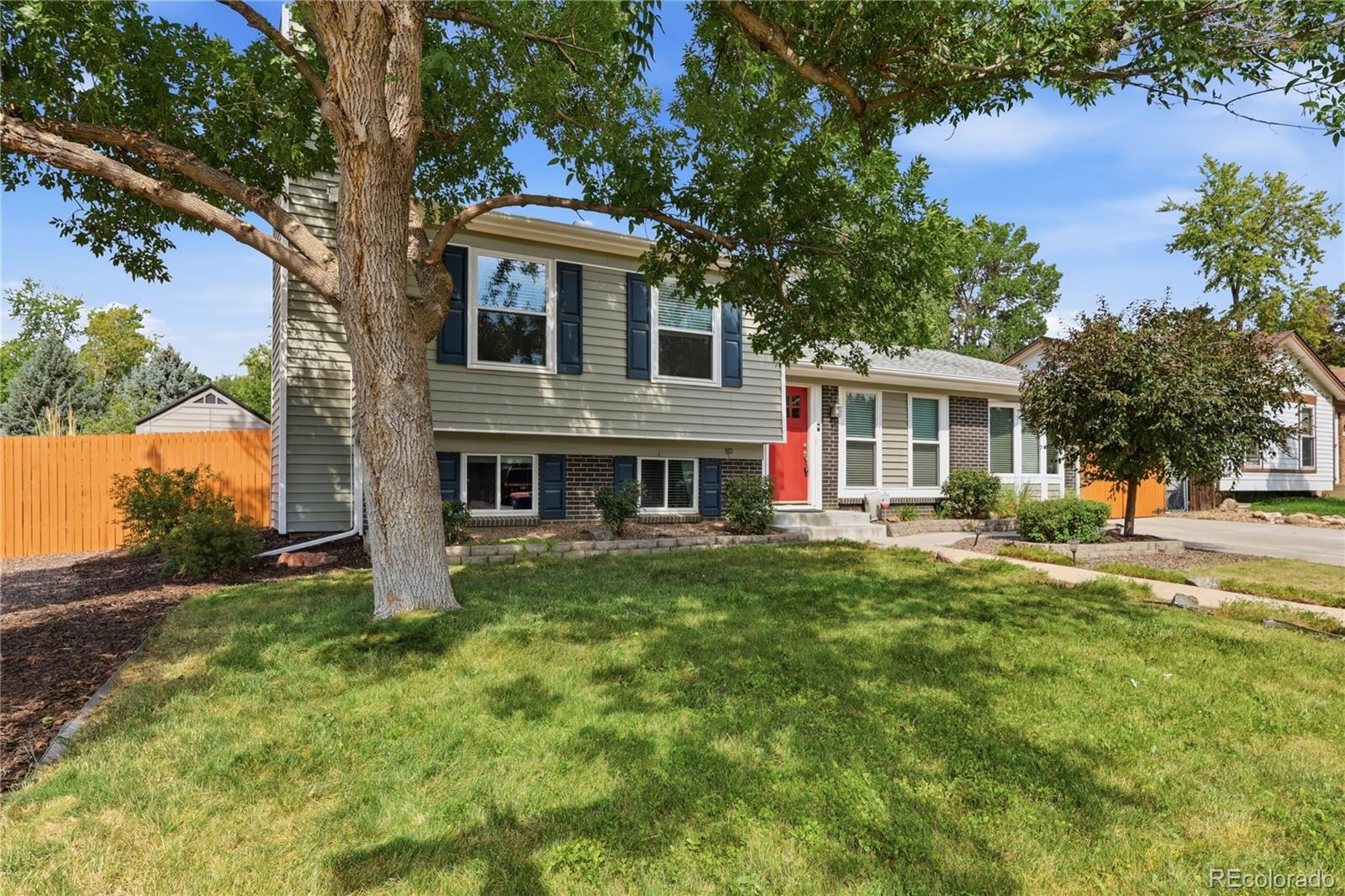 1809 E Cottonwood St, Broomfield, CO 80020 photo
