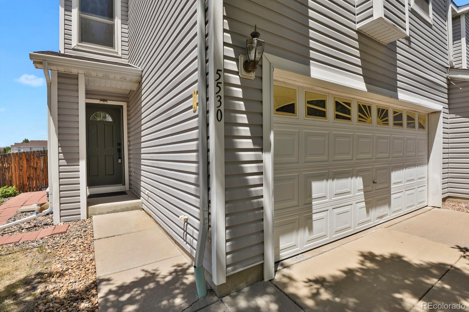 5530 S Quemoy Cir, Aurora, CO 80015 photo