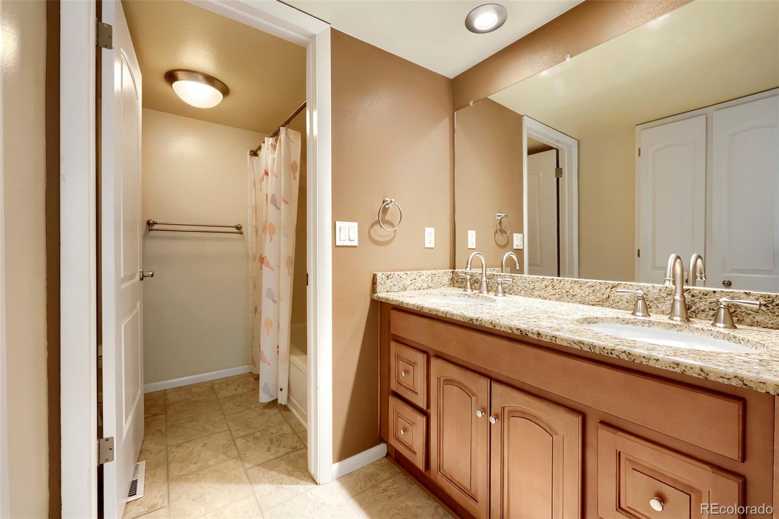 701 N Harlan St #27, Lakewood, CO 80214 photo