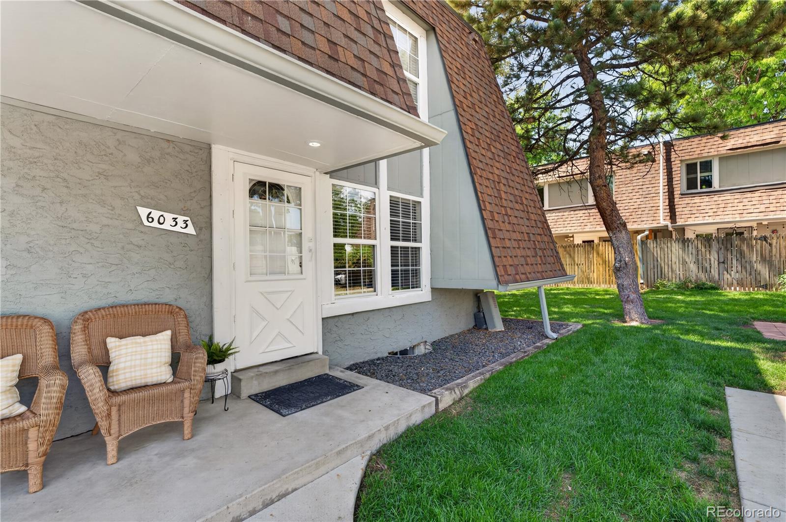 6033 S Sterne Pkwy, Littleton, CO 80120 photo