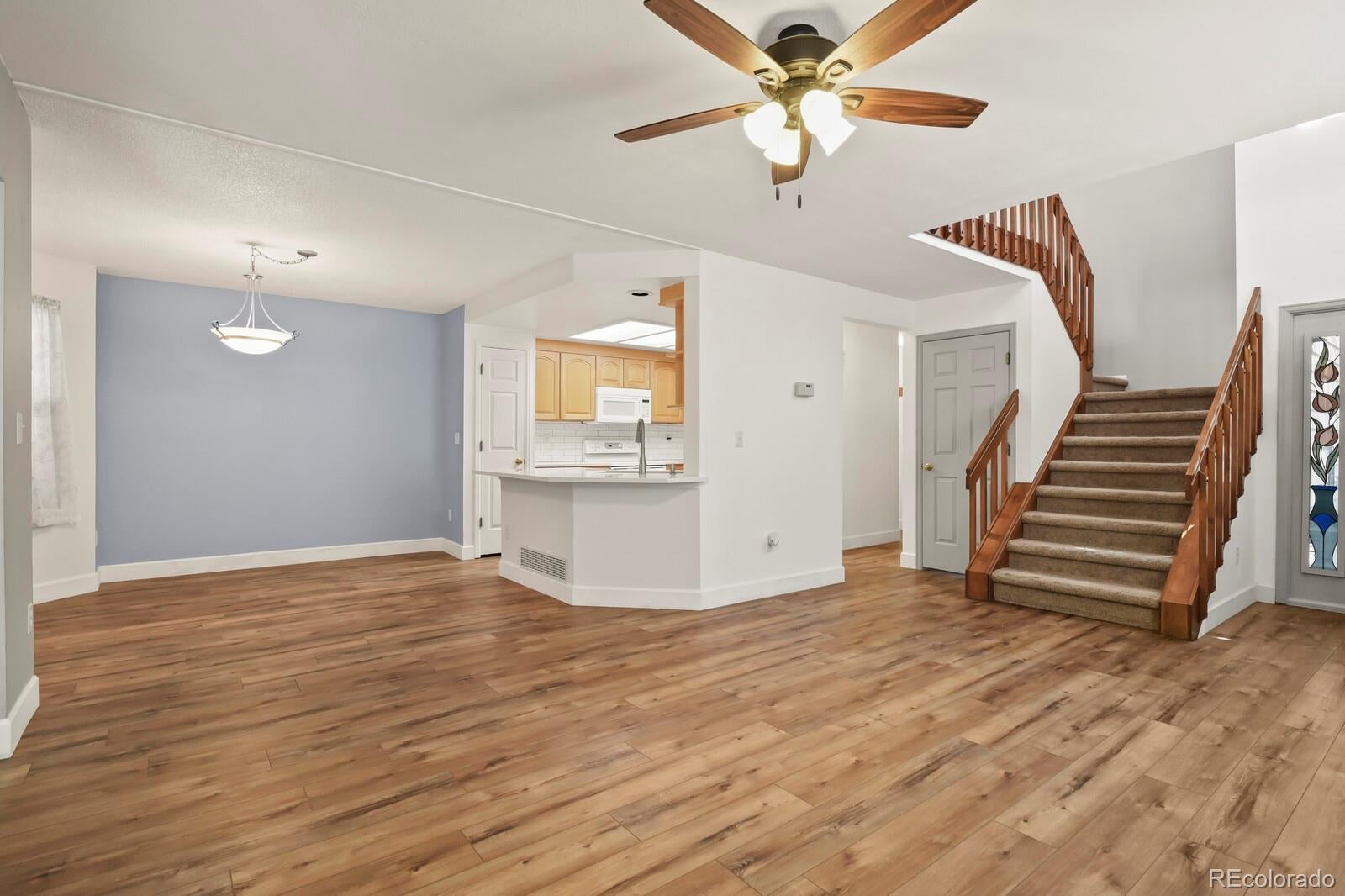 8285 S Gaylord Cir, Centennial, CO 80122 photo