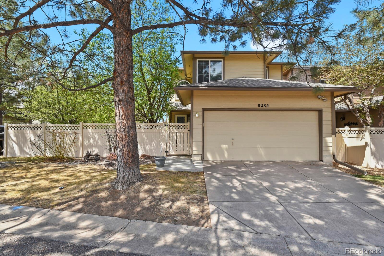 8285 S Gaylord Cir, Centennial, CO 80122 photo